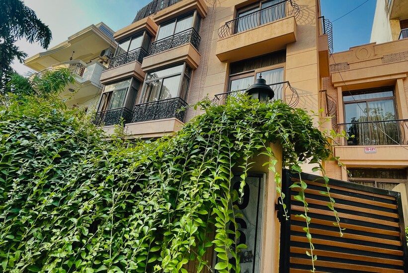 undefined Superior Studio Serviced Apartment @BedChambers 3