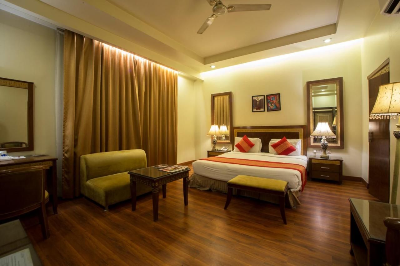 undefined Hotel Picasso, Paschim Vihar 5