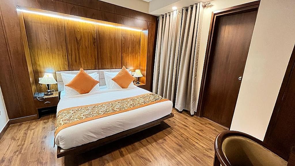 IP Royal- A Luxury Hotel Laxmi Nagar Deluxe Room 5