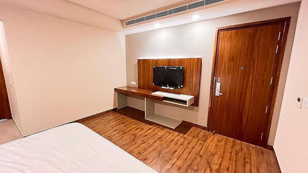 IP Royal- A Luxury Hotel Laxmi Nagar Deluxe Room 112