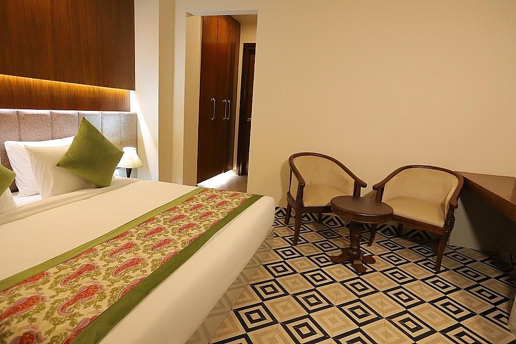 IP Royal- A Luxury Hotel Laxmi Nagar Deluxe Room 40