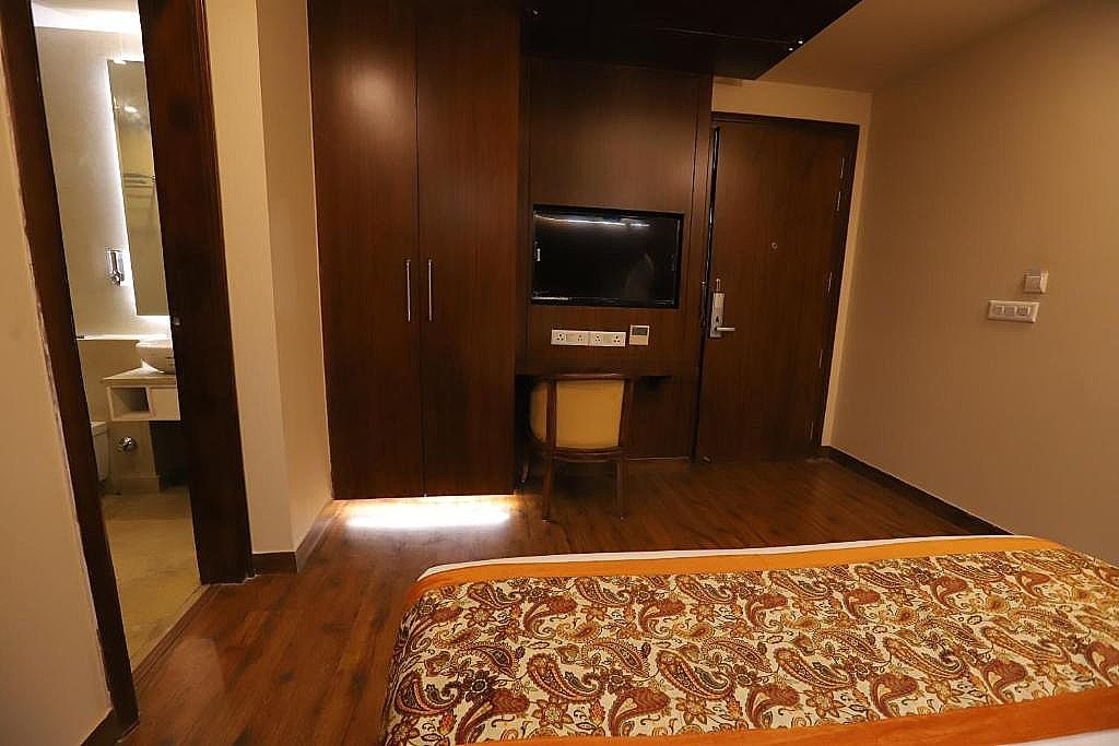 IP Royal- A Luxury Hotel Laxmi Nagar Deluxe Room 127