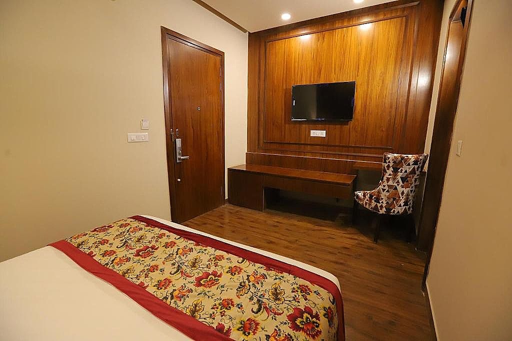IP Royal- A Luxury Hotel Laxmi Nagar Deluxe Room 60