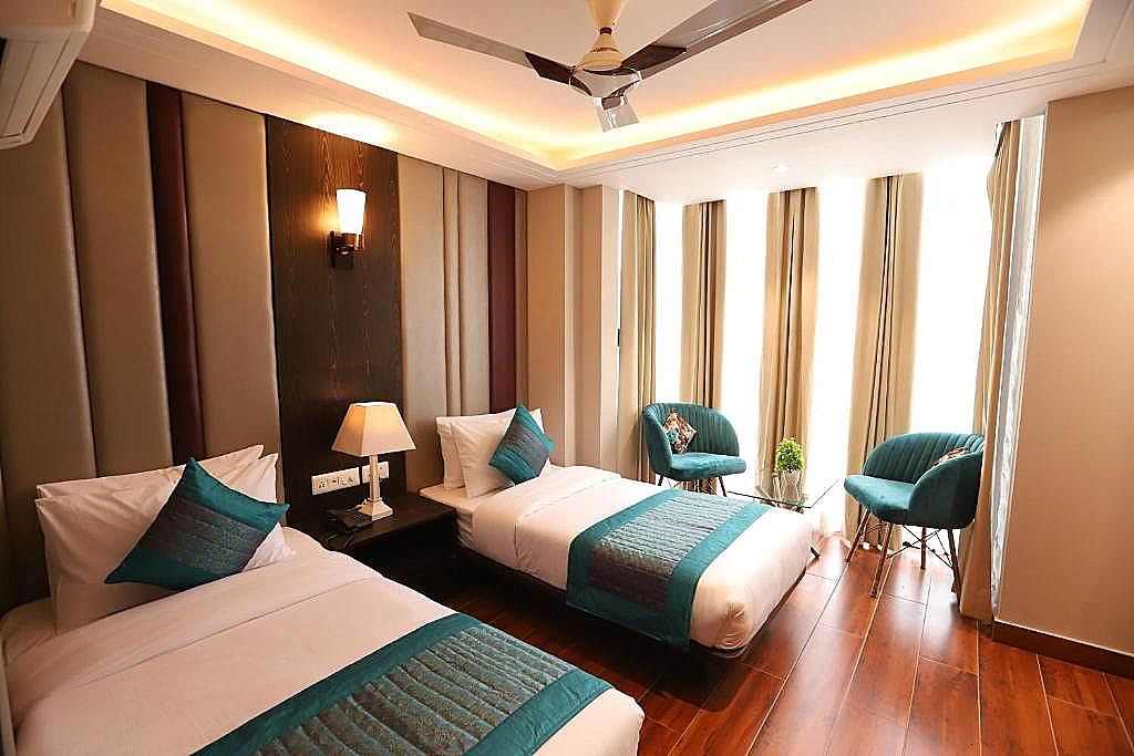 Hotel Magic Tree @ New Delhi Deluxe Room 2