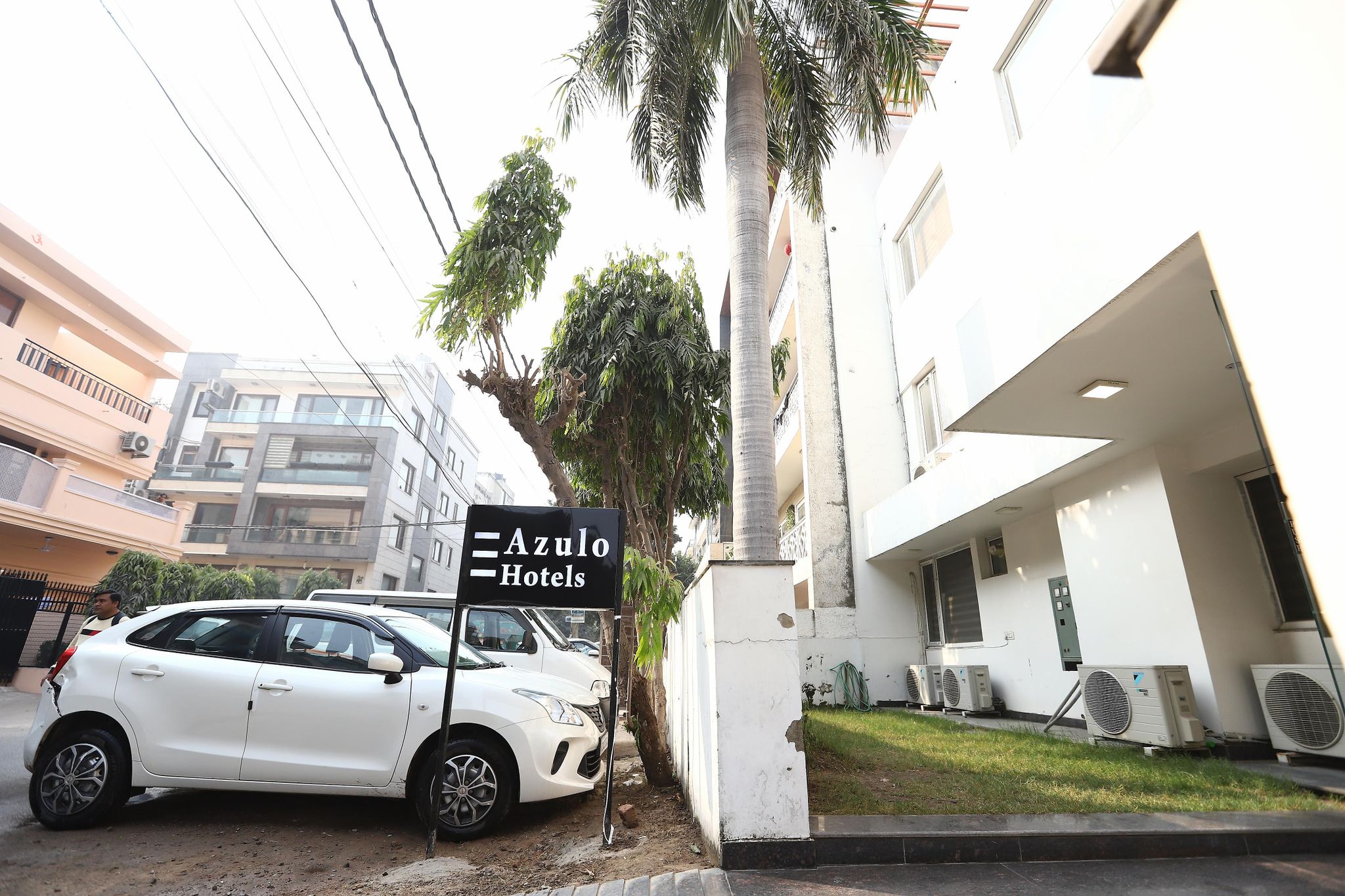 undefined Hotel Azulo Inn 7