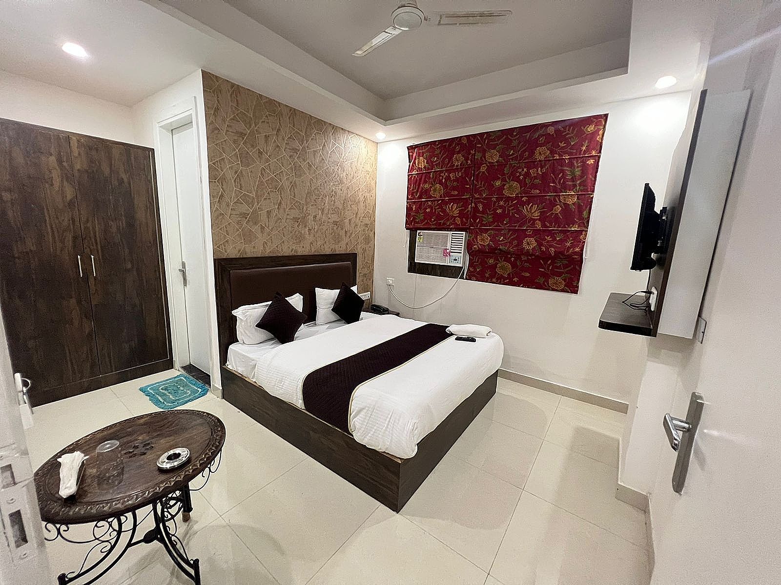 undefined SSD Plaza 8