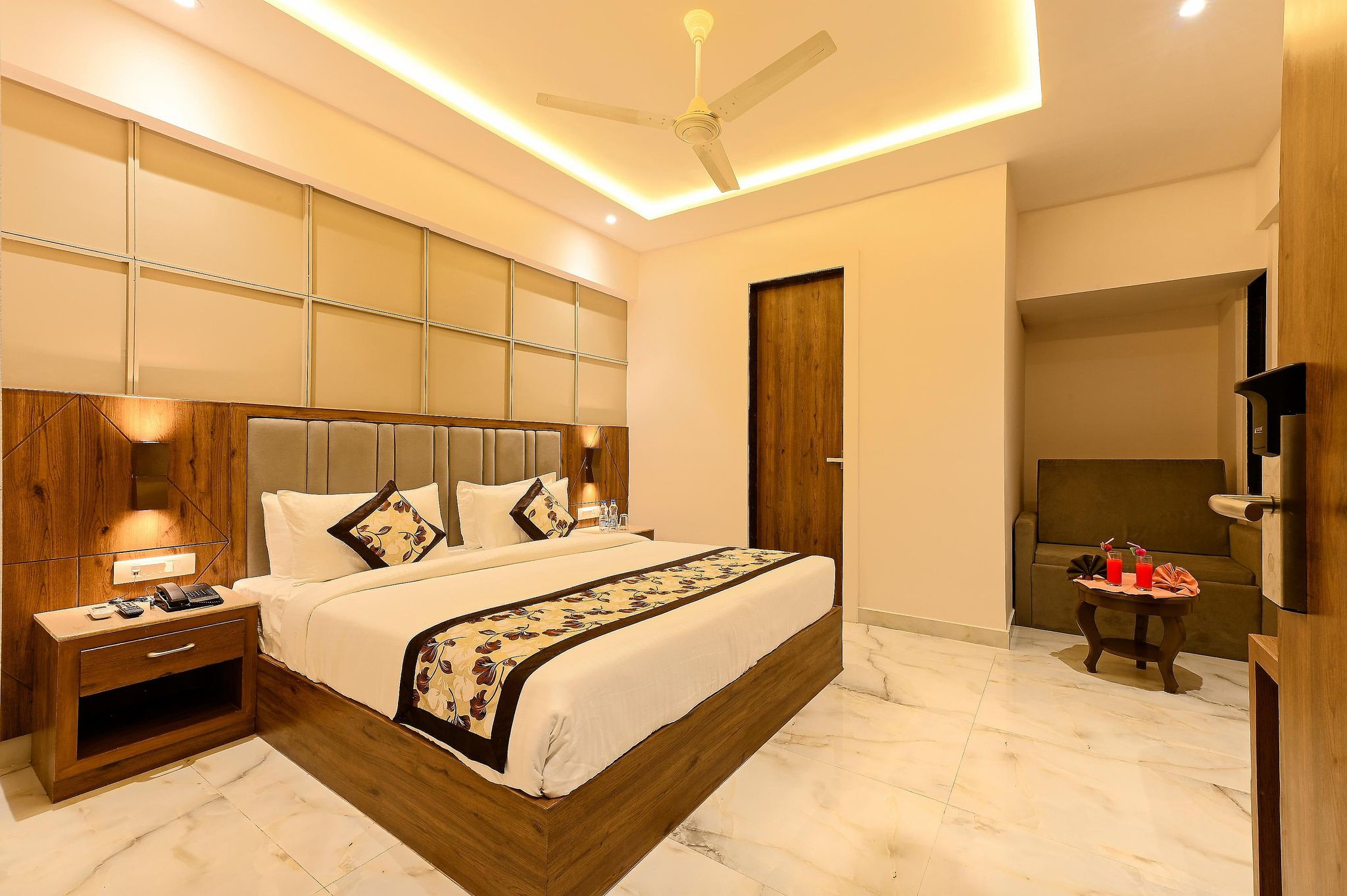 Hotel Avalon Palm Deluxe Room