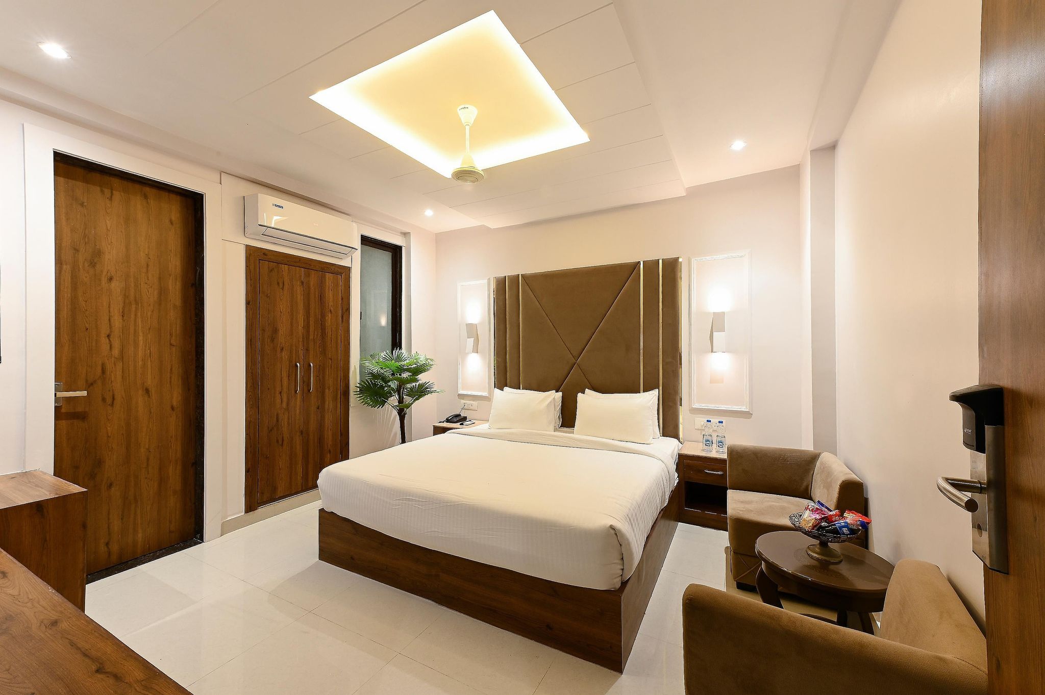 Hotel Avalon Palm Deluxe Room 2