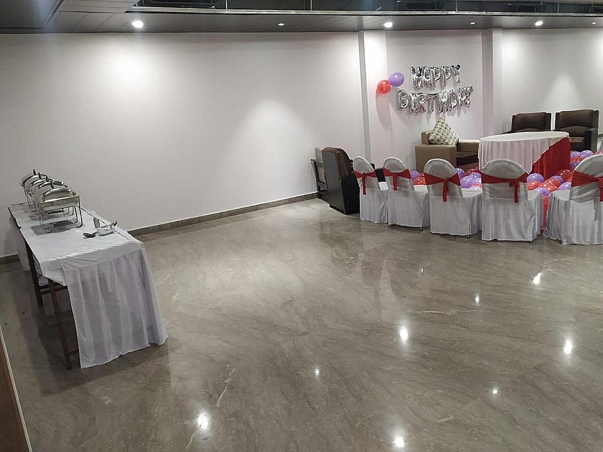 undefined Hotel Global Gold Inn 6