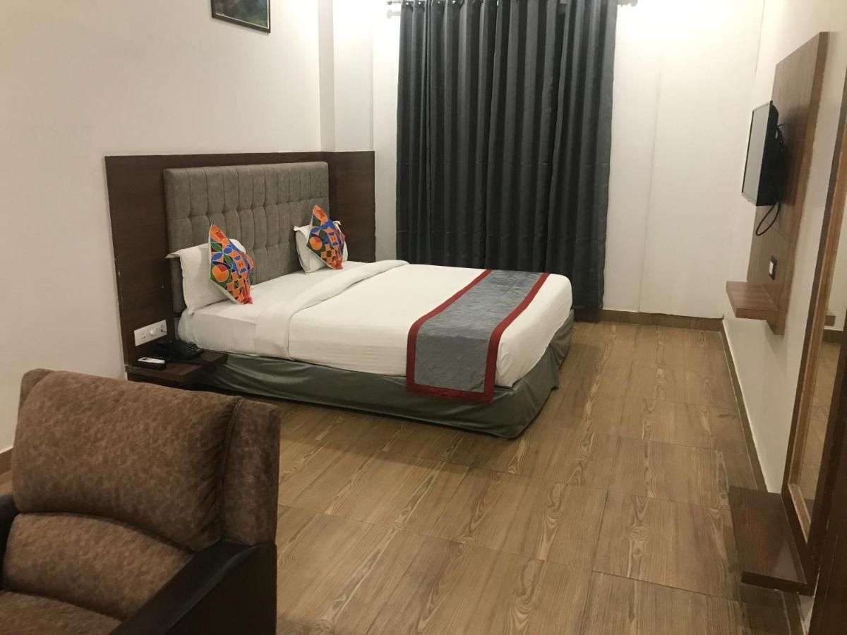 undefined Hotel Global Gold Inn 10