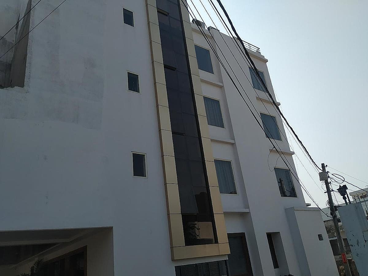 undefined Hotel Global Gold Inn