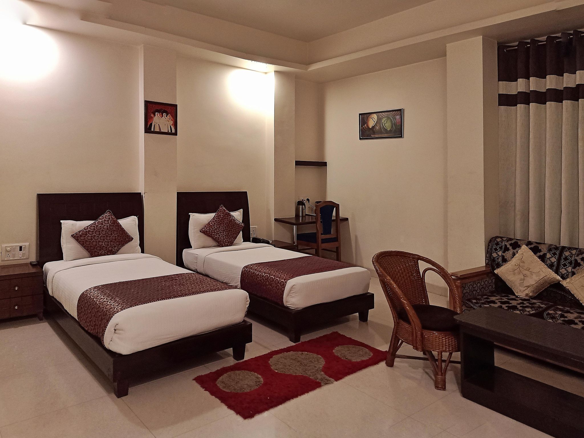 Hotel Zion Inn Deluxe Room 2
