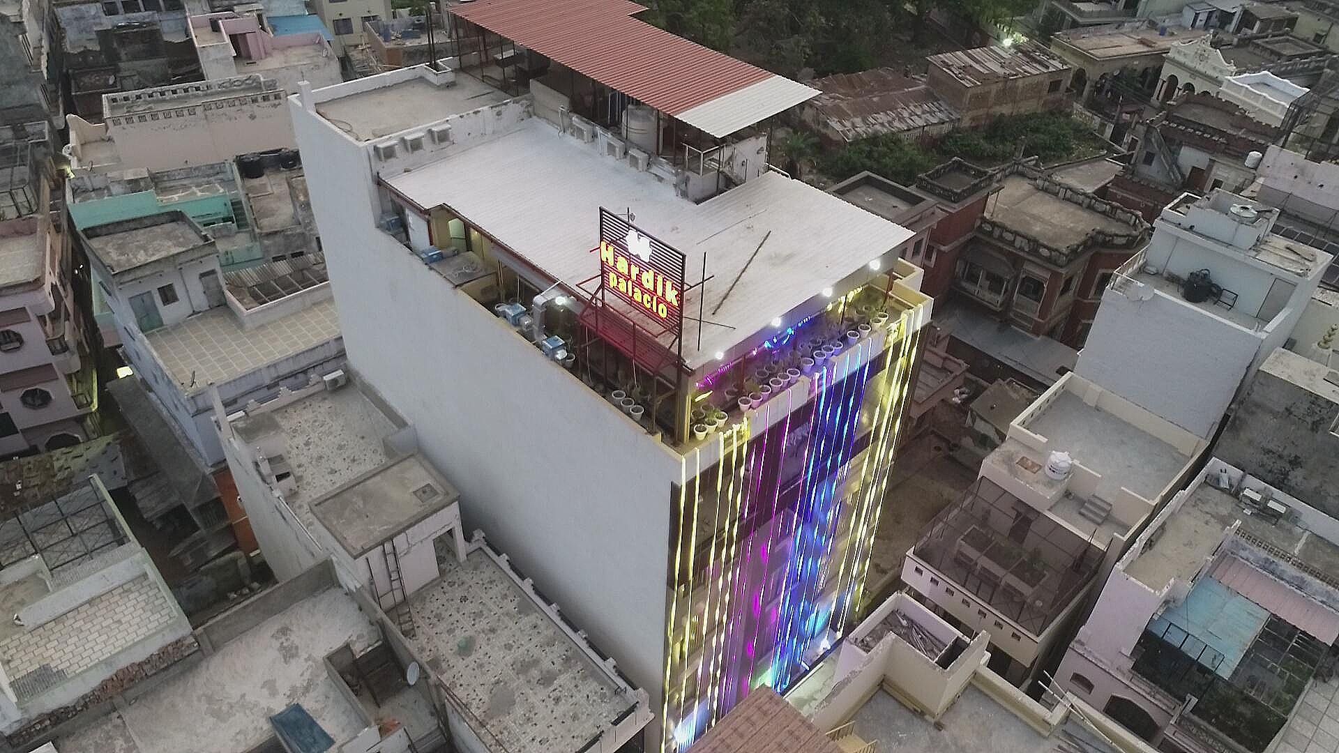 undefined Hotel Hardik Palacio 6