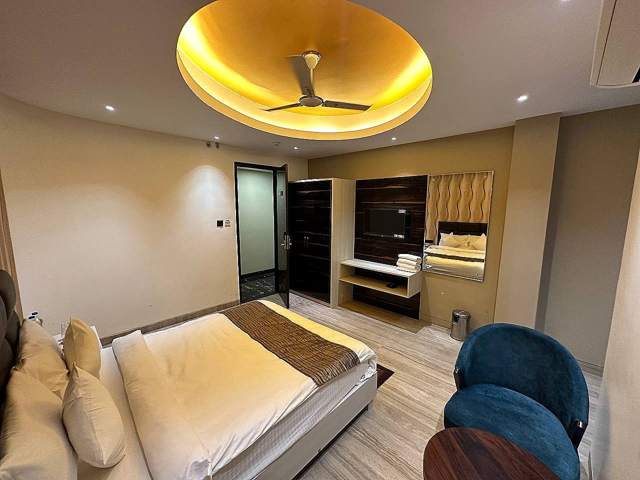 Executive Twin Non-Smoking