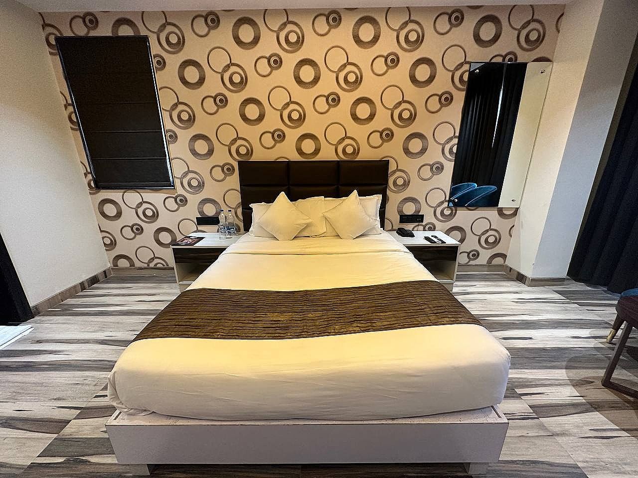 Executive Twin Non-Smoking