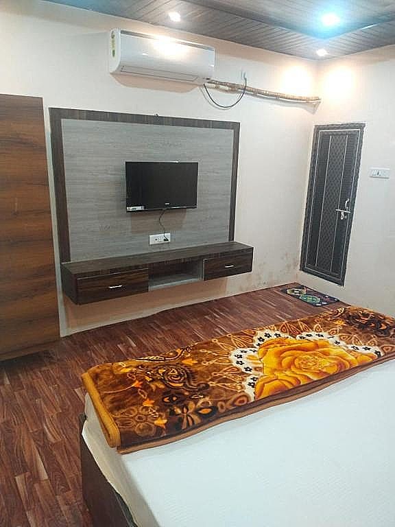 Banaras Residency Double Room 8