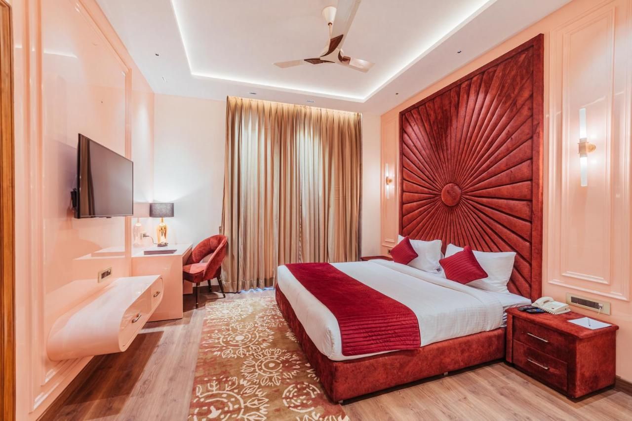 Executive Room