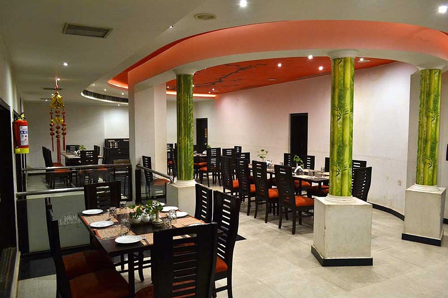 Food & Dining