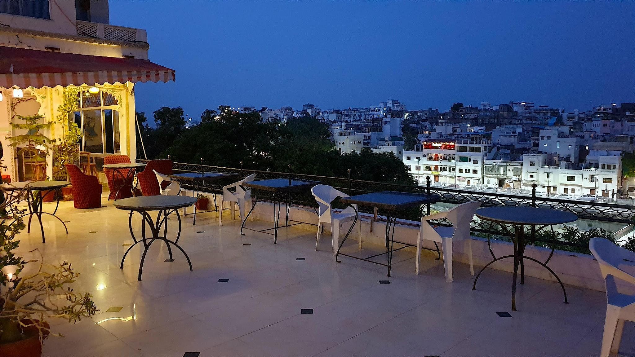 Dream Heaven Haveli ( lake View )