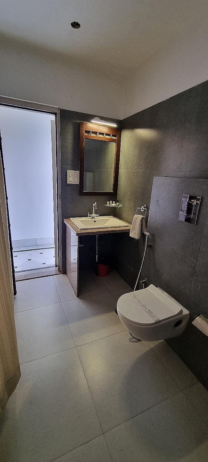 King Room with Lake View