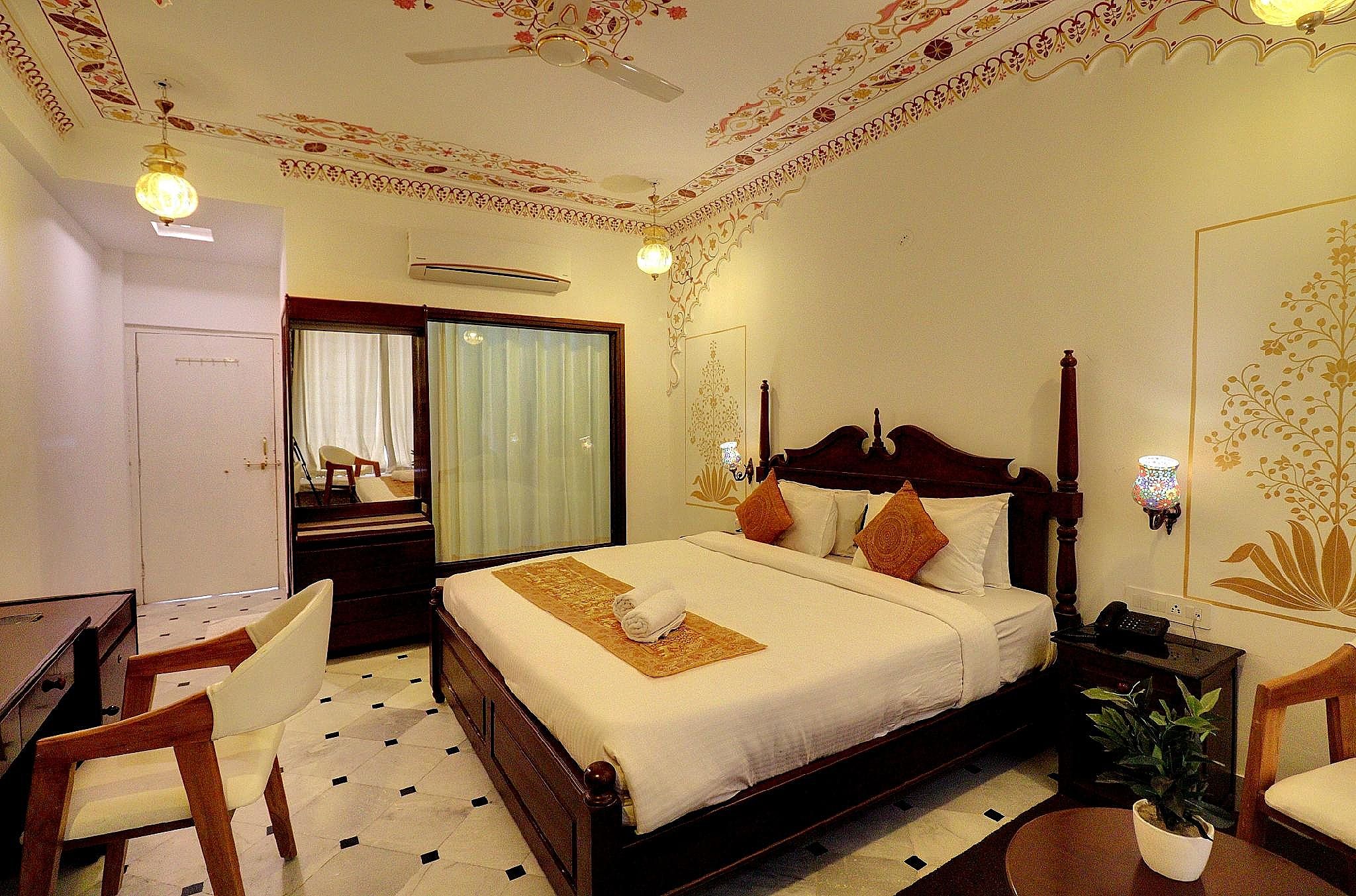 King Room with Lake View