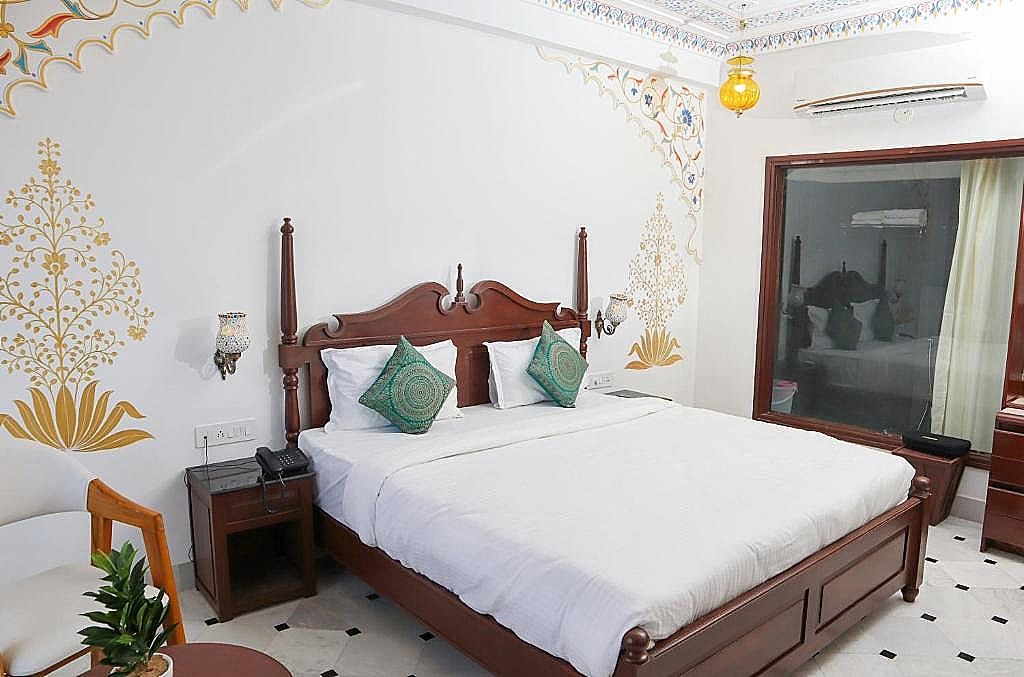 King Room with Lake View