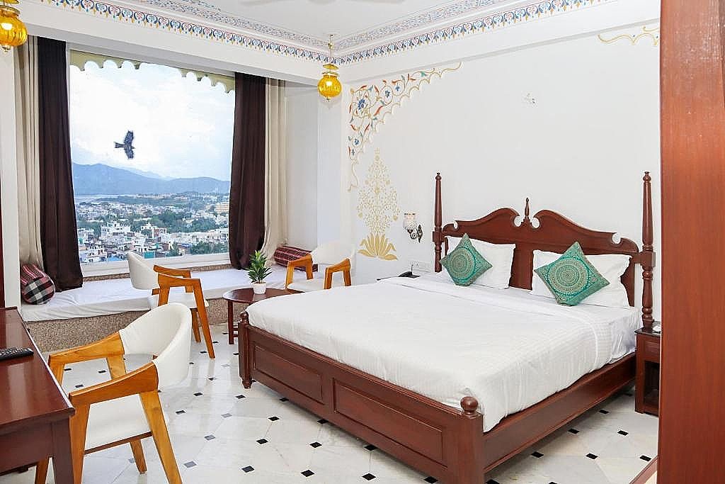 King Room with Lake View