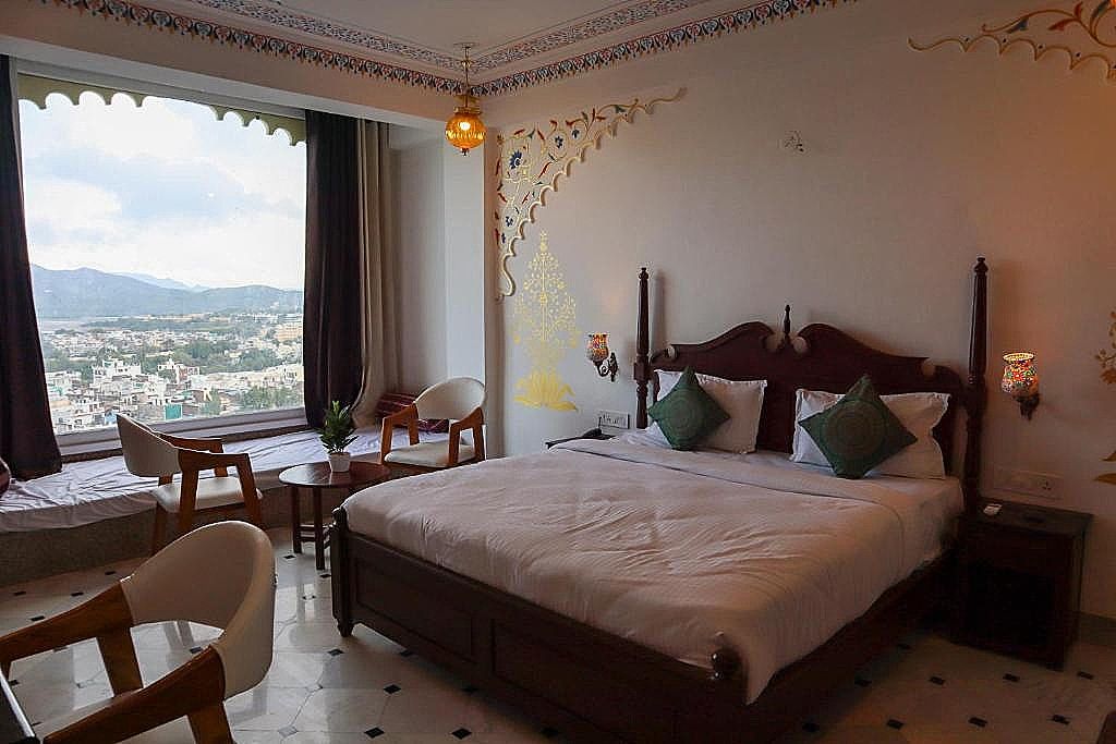 King Room with Lake View