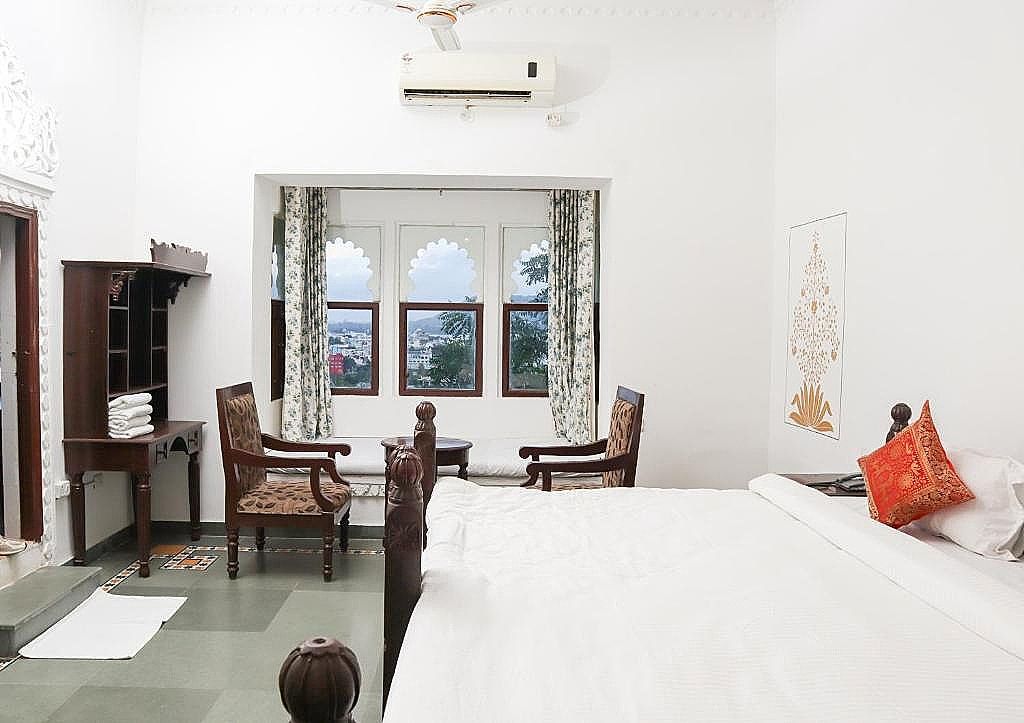 King Room with Lake View