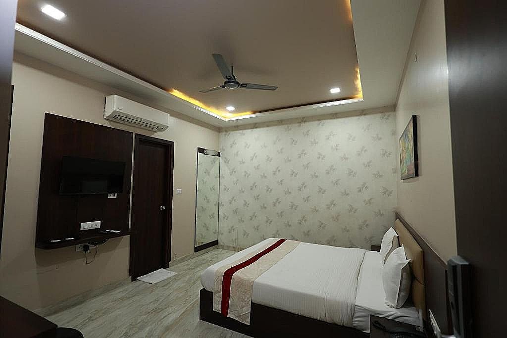Hotel Jai Harsh Deluxe Double Room 38