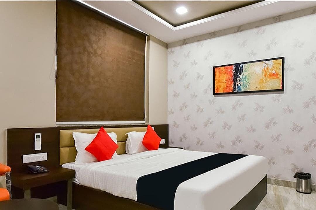 Hotel Jai Harsh Deluxe Double Room