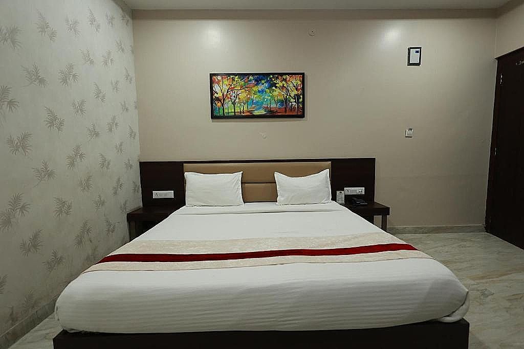 Hotel Jai Harsh Deluxe Double Room 24