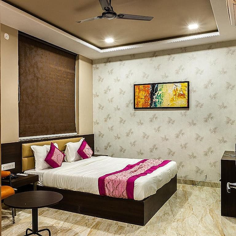 Hotel Jai Harsh Deluxe Double Room 3