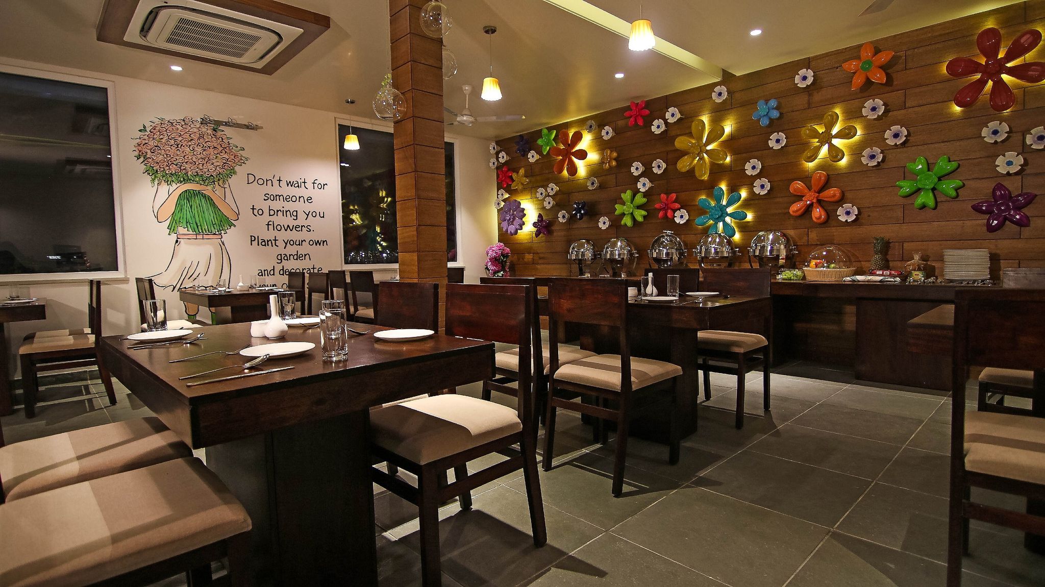 Food & Dining