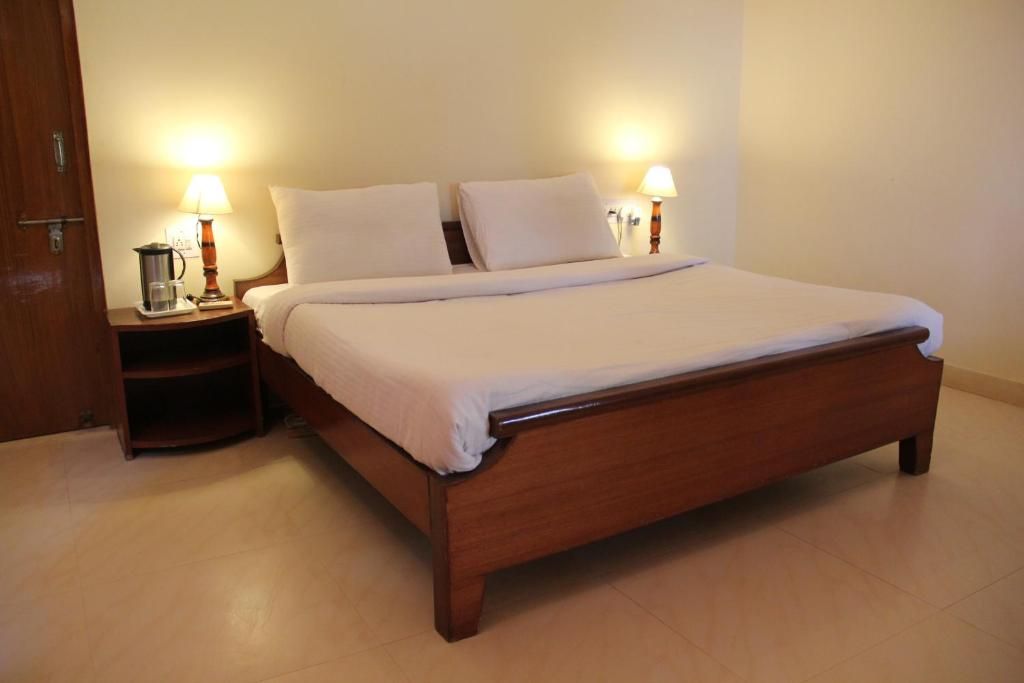 Jungle View Resort AC Deluxe Cottage