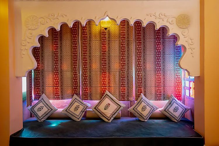 Sheeshmahal By Oladar