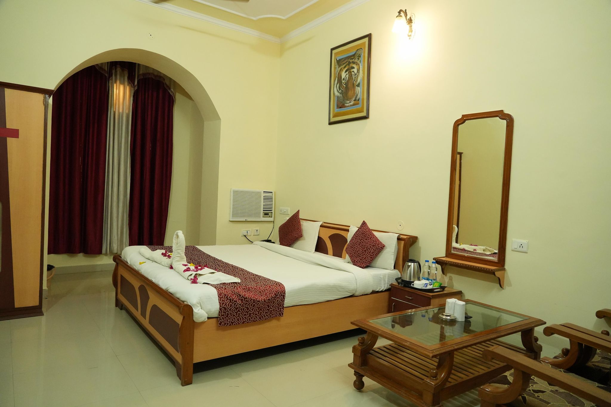 Siddhi Vinayak Resort Deluxe AC Room 6