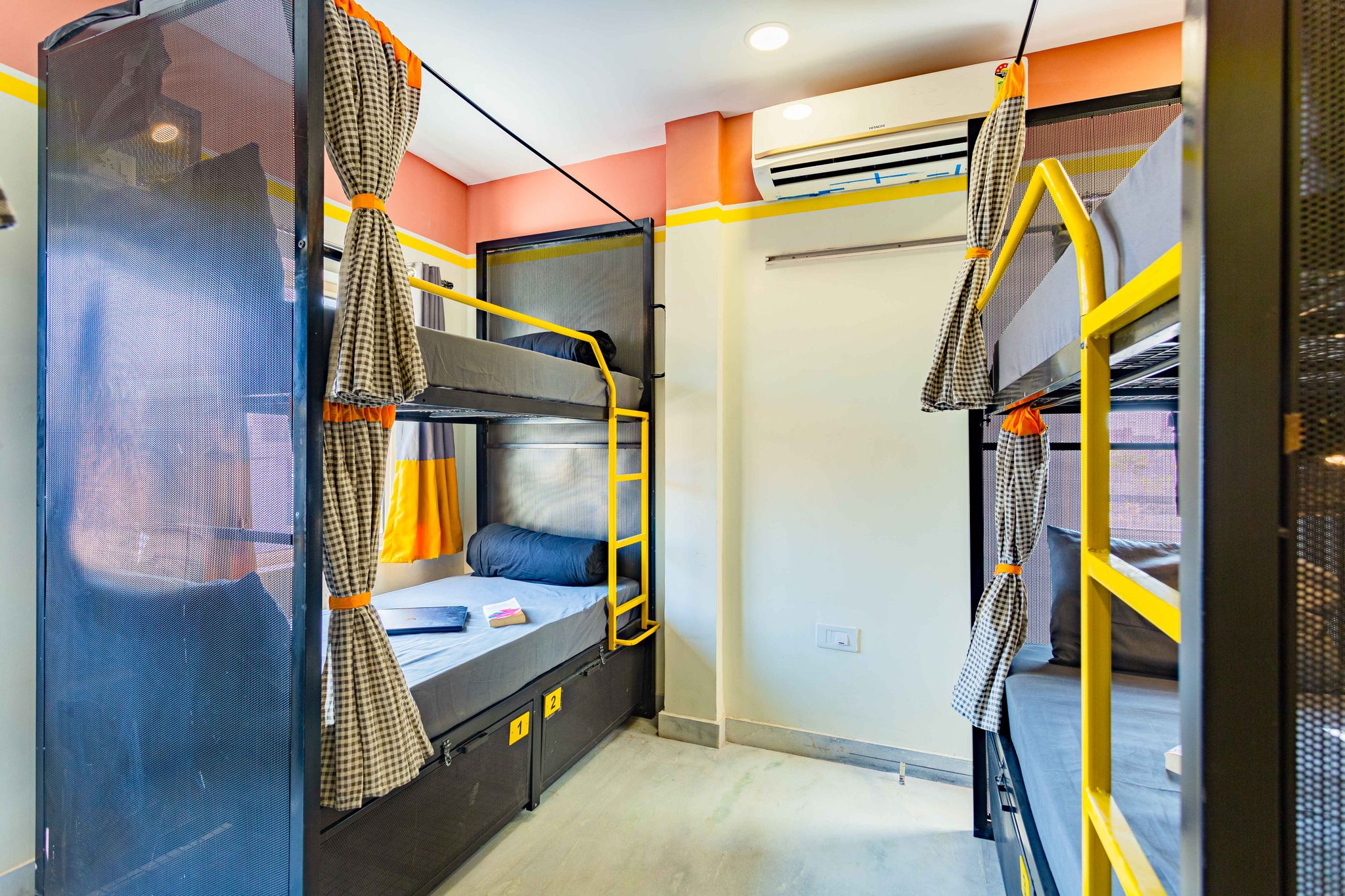 Bed in 6 Bed Mixed Dormitory