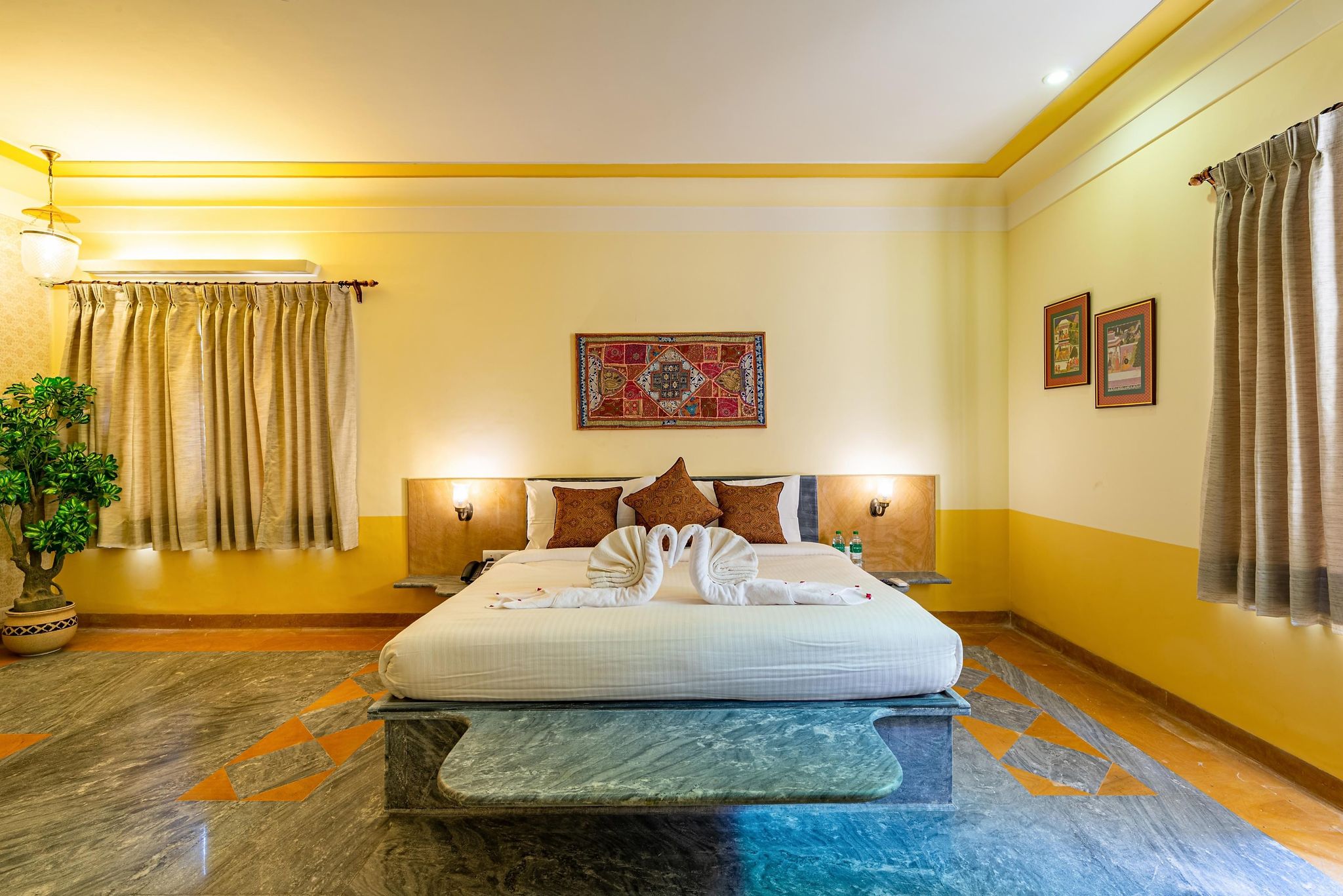 Royal Haveli/Villa with Three Bed Room+Living+Dining