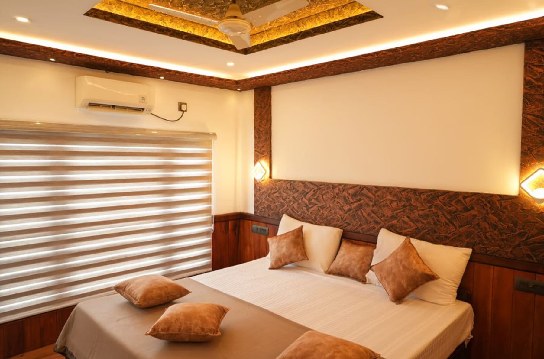 1 Bedroom Premium Independent Houseboat Allp