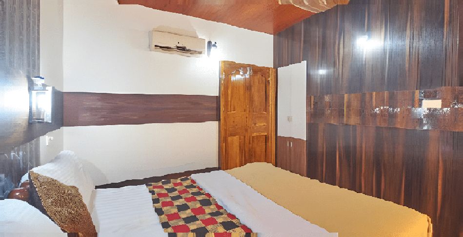 Indraprastham Houseboat One Deluxe Room in a Sharing Houseboat Night Stay (5.30Pm to 9Am) Allp 3