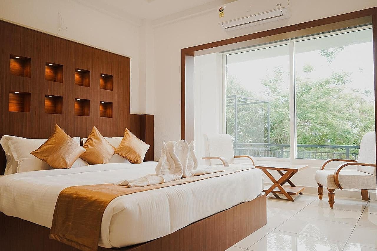 Sprise Munnar Resort and Spa Marvellous Mountain View Room