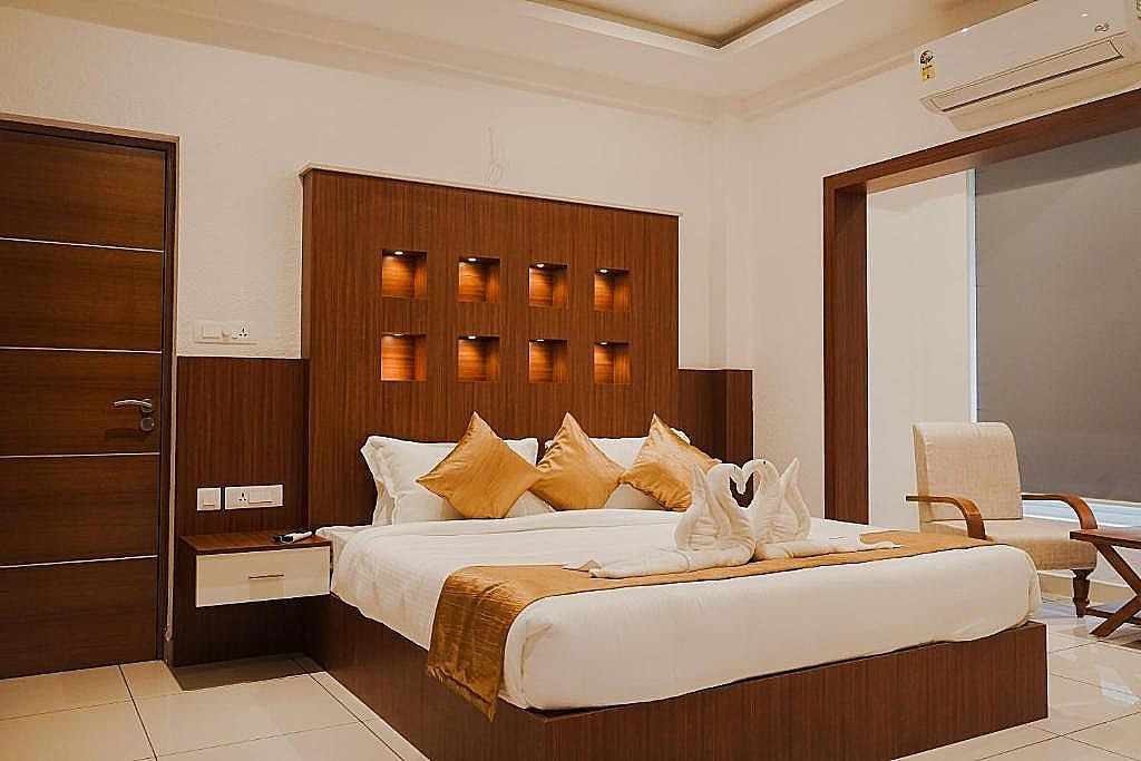 Timeless Jacuzzi Suite