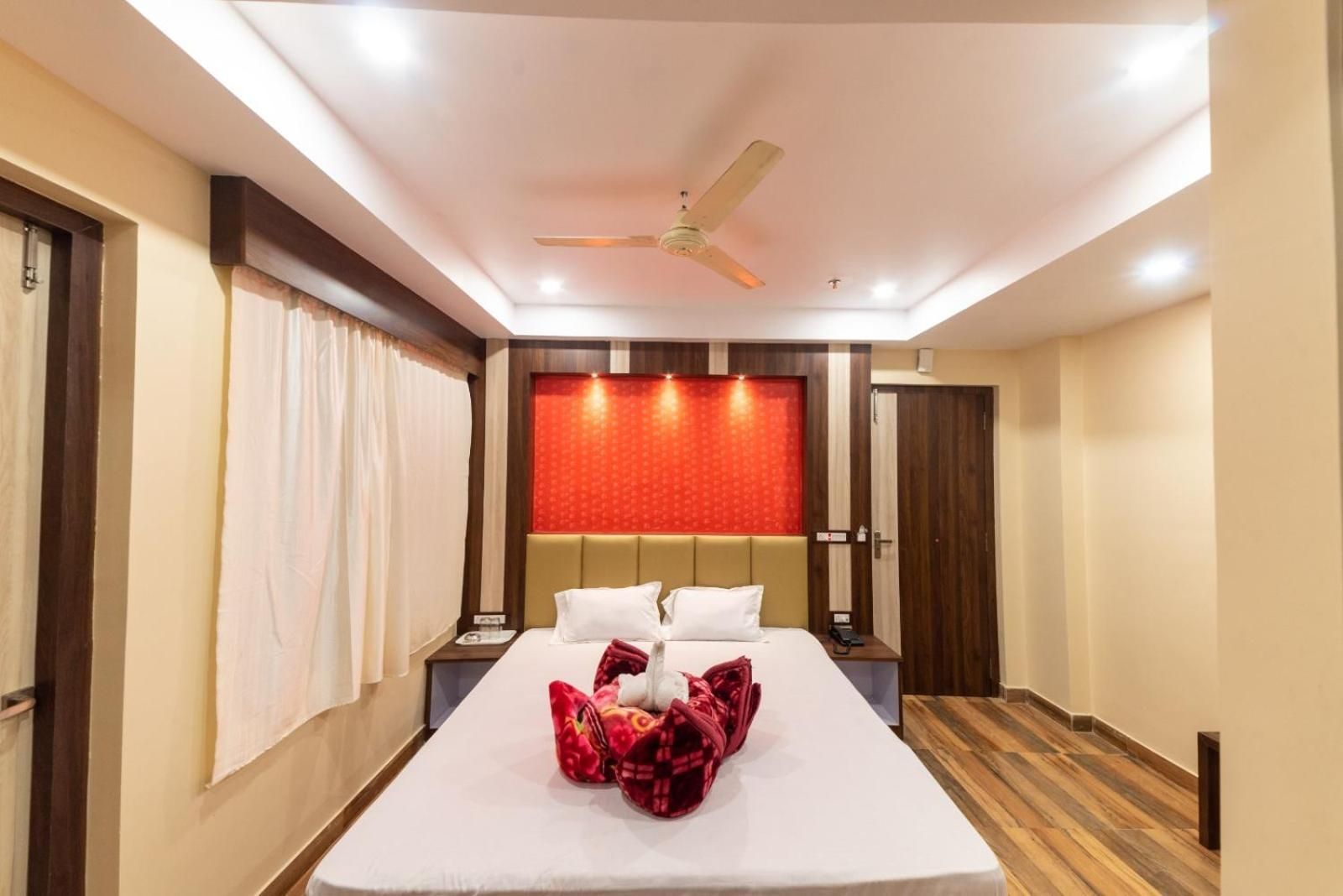 undefined Hotel Signature 10
