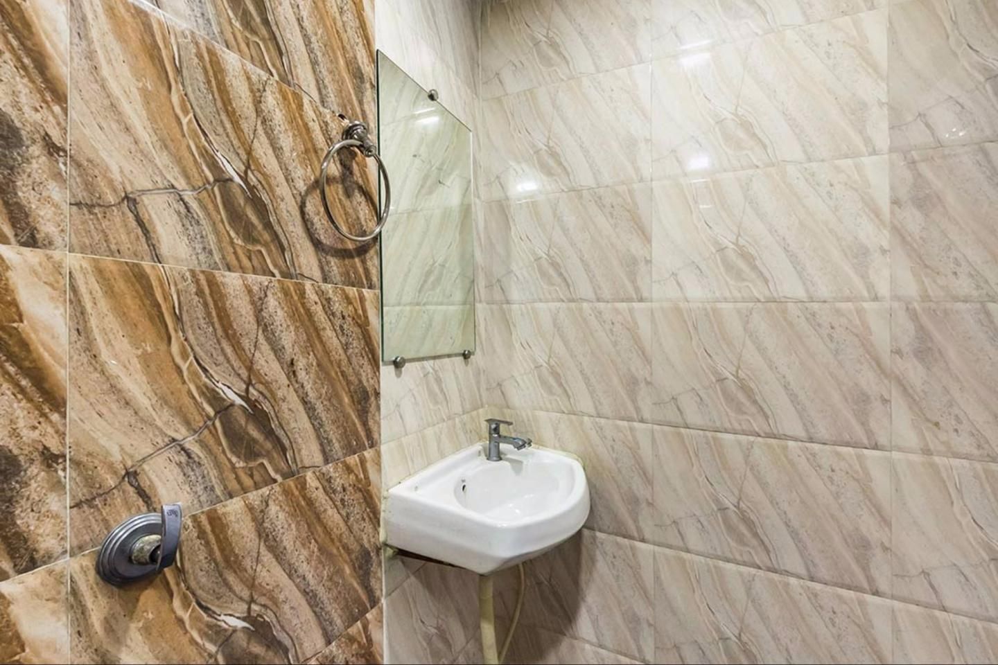 Hotel Kalash Deluxe AC Room 3