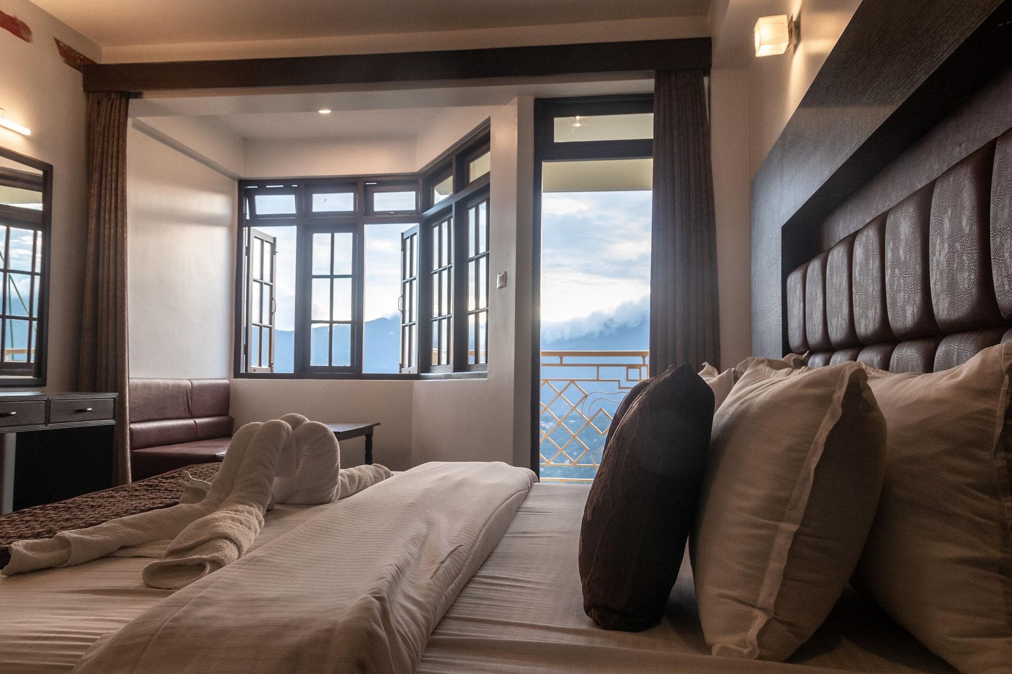 Jewel Himalayan Heights Mountain View Room With Balcony 9