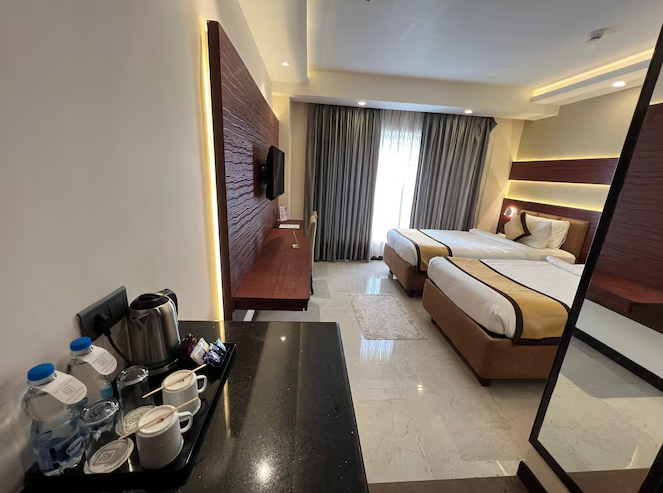 SUPERIOR ROOM