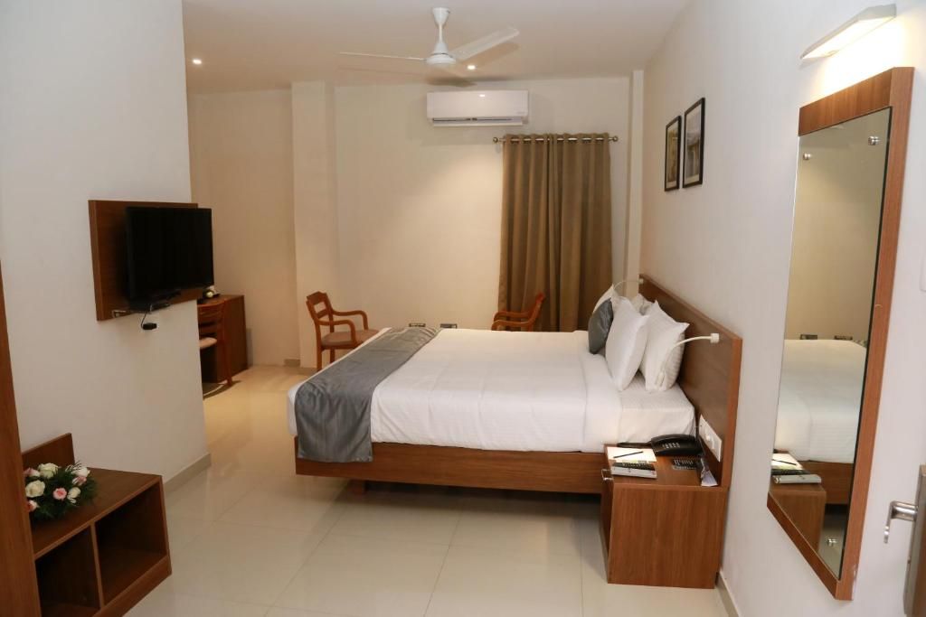 Hotel Picnic Deluxe Double or Twin Room 5