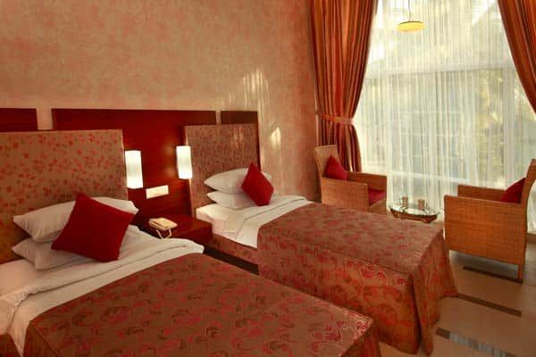 Hotel Devaragam Deluxe Double Room 8