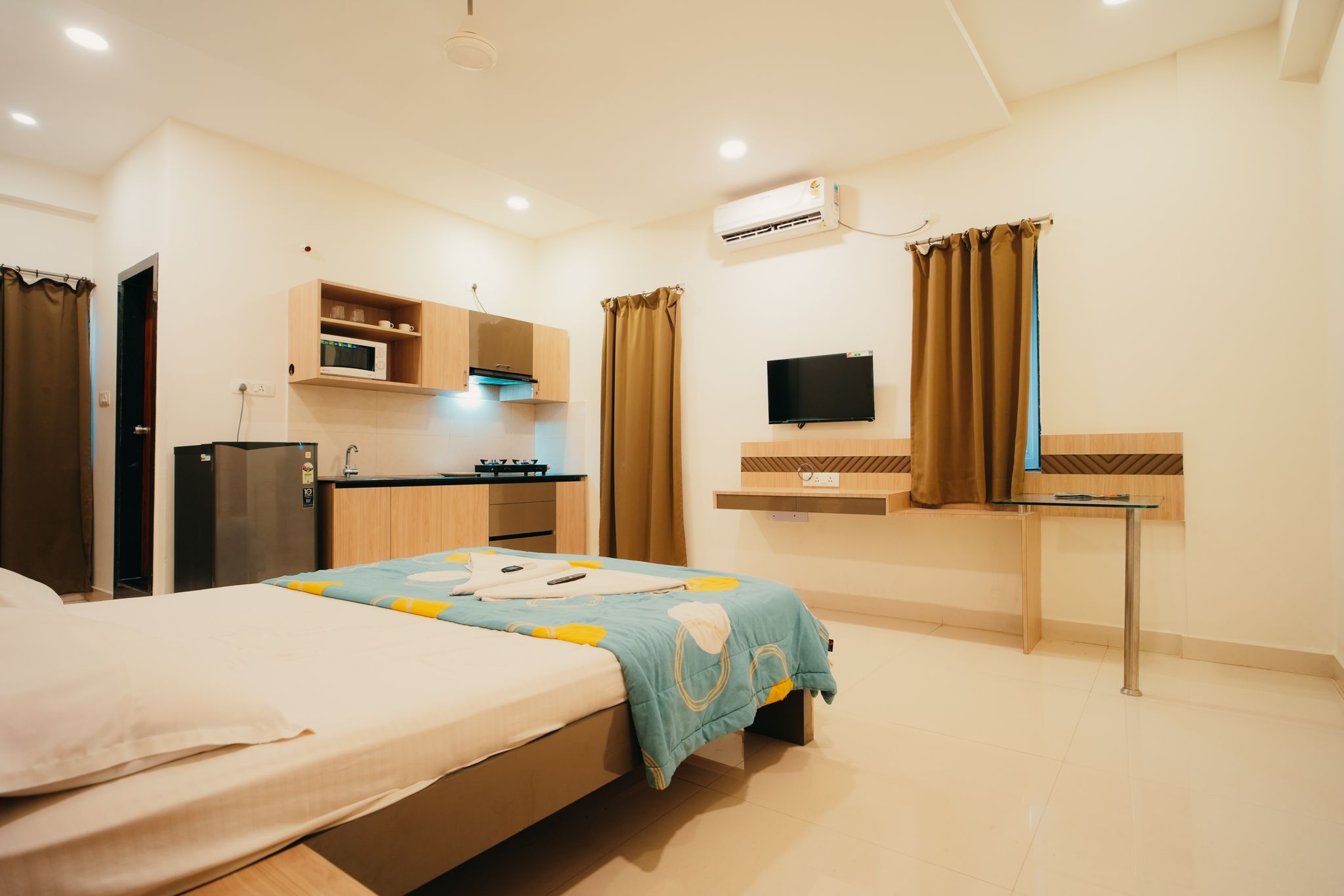 Studio Rooms with Kitchen